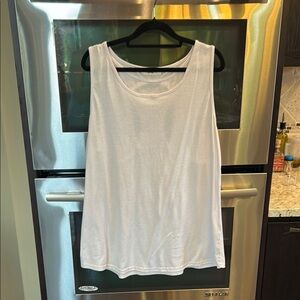 White Sleeveless Women's Top‎